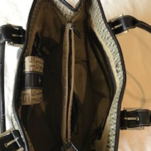 Beautiful, hardly used Tan bag - Picture 3 of 4